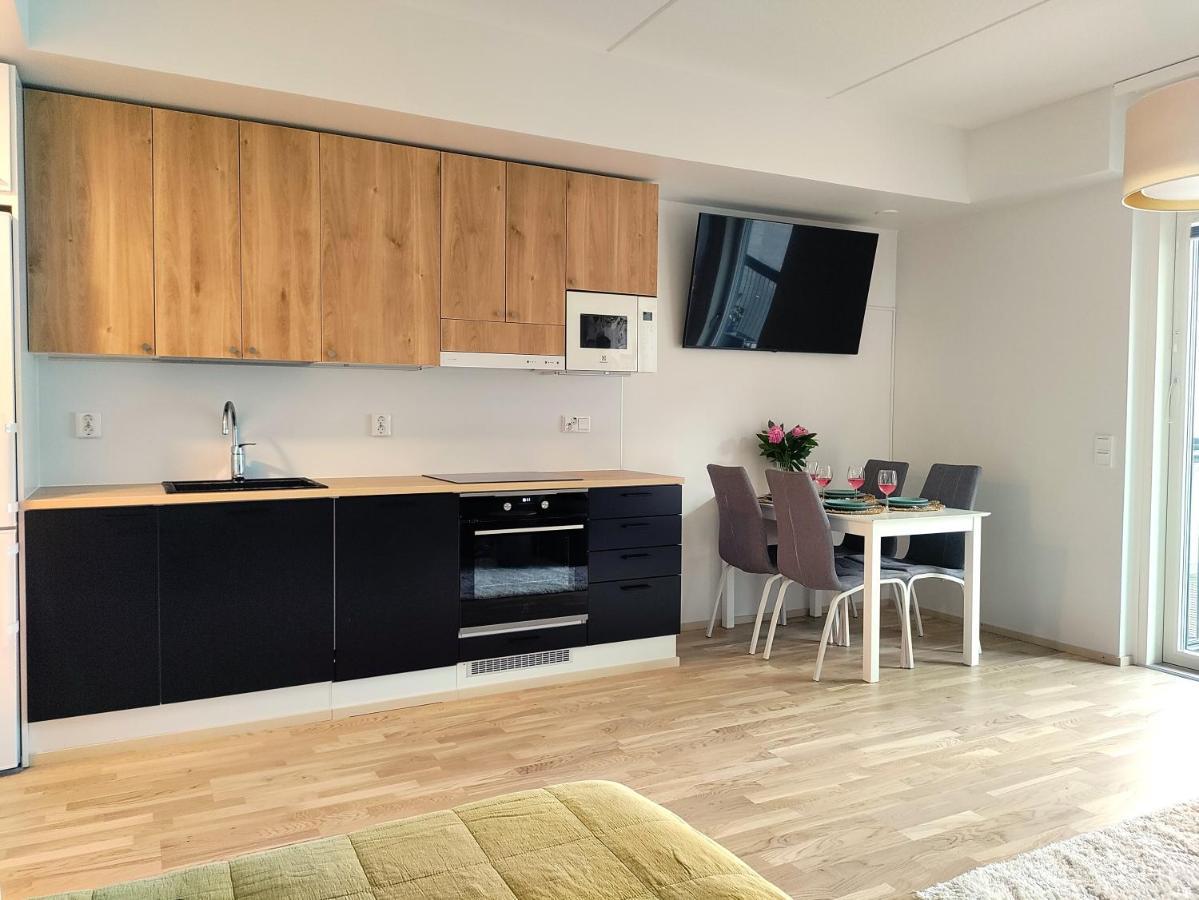 Fully Equipped New Apartment With Free Parking Tampere Exterior foto