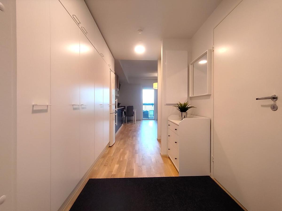 Fully Equipped New Apartment With Free Parking Tampere Exterior foto